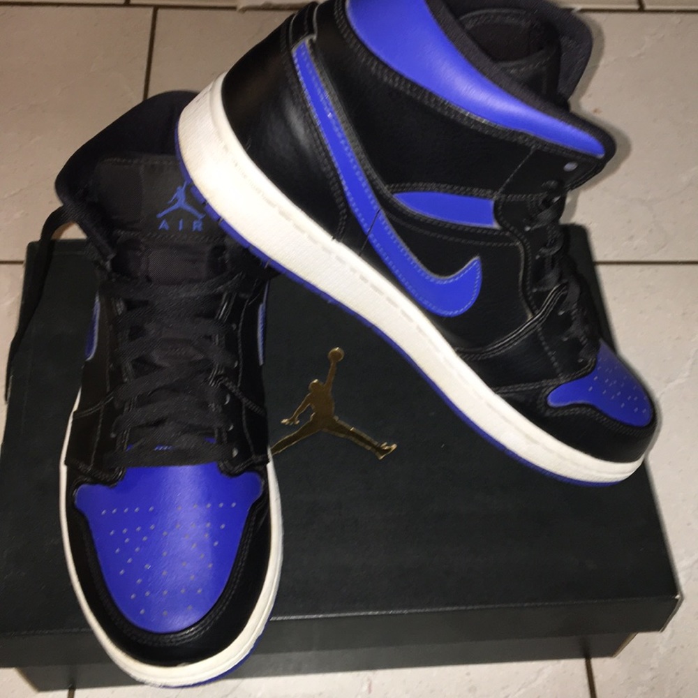 Air Jordan 1 mid